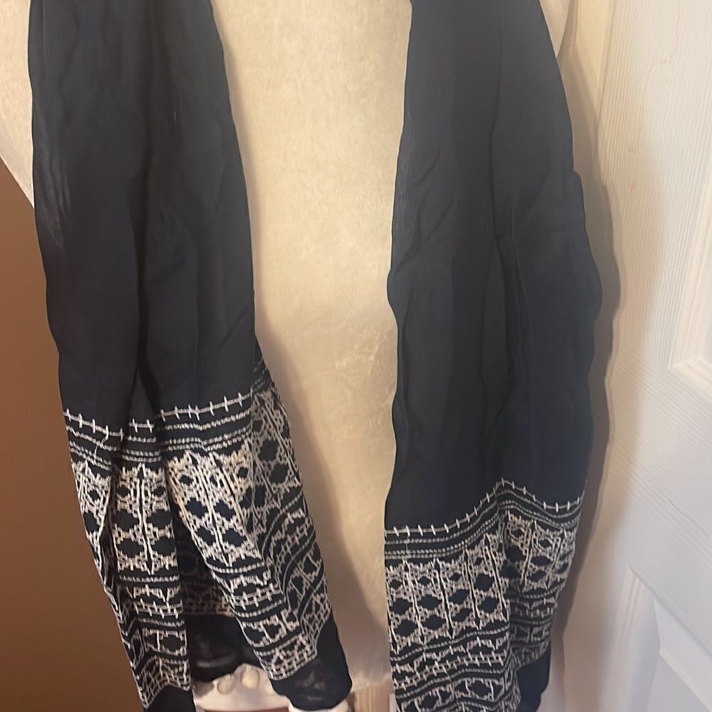 Big life foundation Scarf New Never used